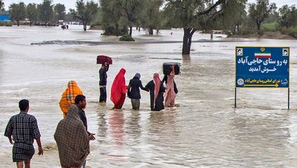 
زندگی مردم ایران در حالت «قوز بالای قوز»
