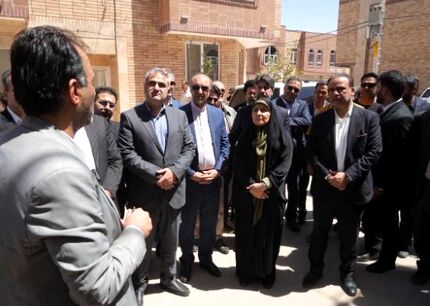 بازدید وزیر راه و شهرسازی از پروژه‌های نهضت ملی تامین اعتبار شده توسط بانک مسکن در گناباد استان خراسان رضوی
