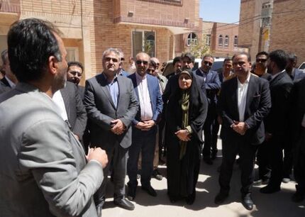بازدید وزیر راه و شهرسازی از پروژه‌های نهضت ملی تامین اعتبار شده توسط بانک مسکن در گناباد استان خراسان رضوی
