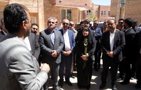 بازدید وزیر راه و شهرسازی از پروژه‌های نهضت ملی تامین اعتبار شده توسط بانک مسکن در گناباد استان خراسان رضوی
