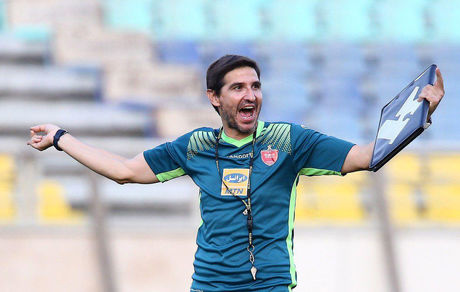 دردسر جدید پرسپولیس؛ طلب دستیار کالدرون!