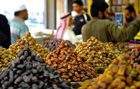 پادشاه عربستان ۵.۵۳ دلار برای مقابله با گرانی جهانی اختصاص داد