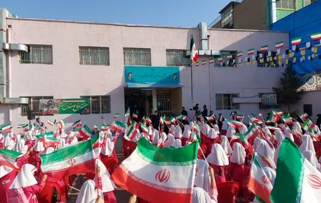 رئیس جمهور زنگ آغاز سال تحصیلی ۱۴۰۲-۱۴۰۱ را نواخت