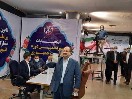 شریعتمداری: «دولت گفت‌وگوی فراگیر» را تشکیل می‌دهم