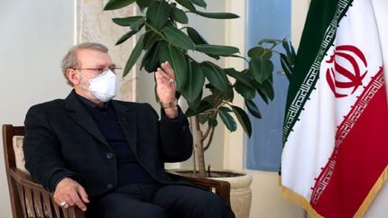 لاریجانی: تدریجی عمل کردن نفعی ندارد؛ تحریم‌ها باید یکجا برداشته شود