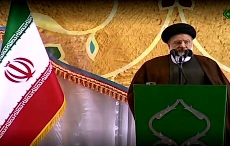تاکید بر بهره‌گیری از نظرات بانوان و دختران / با نگاه سلیقه‌ای به مسائل زنان برخورد نکنید