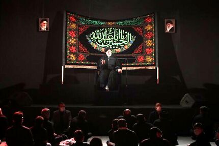 عاشورا درسی برای مبارزه با ظلم در همه دوران‌ها است