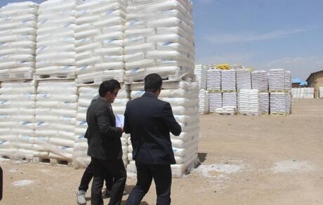 برخورد قانونی با متخلفان، محتکران و سوداگران صنایع پتروشیمی
