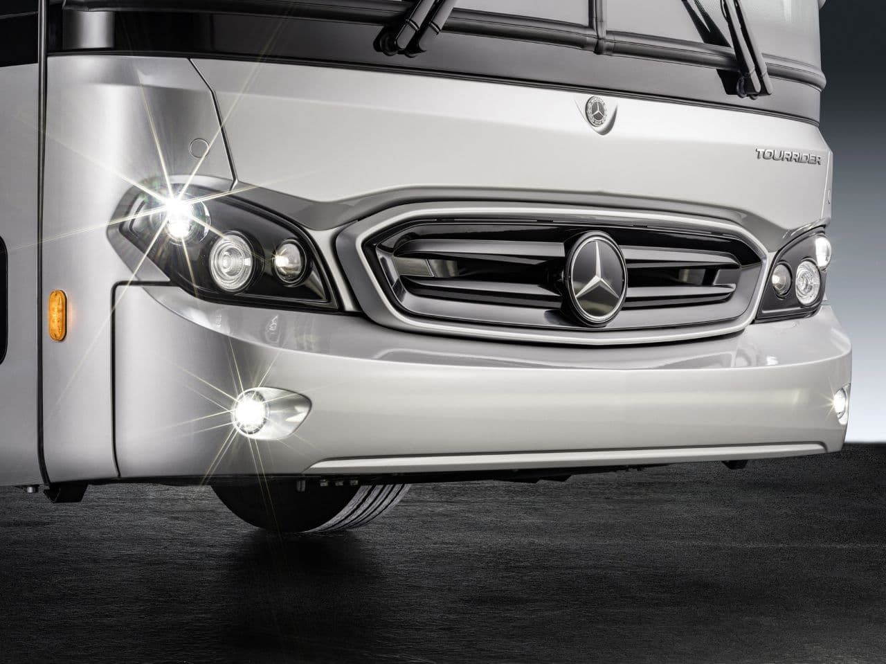 جدیدترین اتوبوس لوکس مرسدس بنز