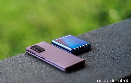 فروش ۲.۸ میلیون گوشی هوشمند تاشو در جهان