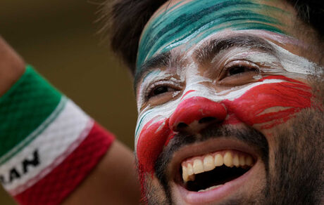 جام جهانی: بازی ایران و ولز از دید لنز دوربین‌ها