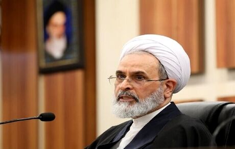 حوزه‌های علمیه تعطیل شدند