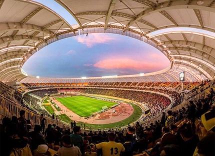 ورزشگاه نقش جهان اصفهان، ورزشگاه نساجی در آسیا شد