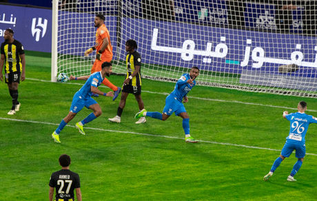 الهلال، الاتحاد را هم در هم کوبید / آبی‌های ریاض حریف می‌طلبند