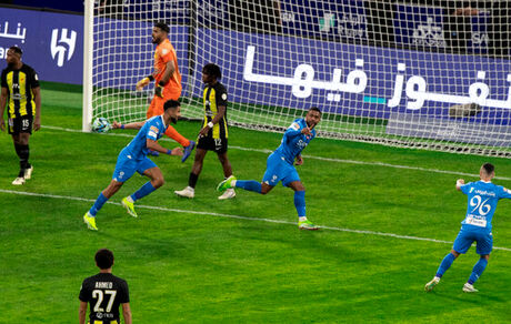 الهلال، الاتحاد را هم در هم کوبید / آبی‌های ریاض حریف می‌طلبند
