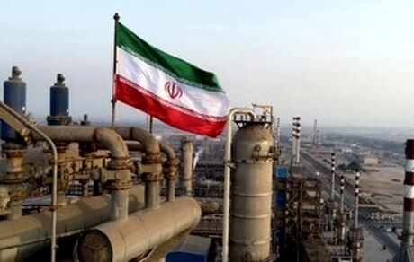 ادعا: ارسال نفت خام با قطار به چین راه حل جدید ایران برای دور زدن محاصره دریایی آمریکا