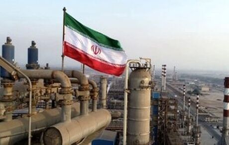 ادعا: ارسال نفت خام با قطار به چین راه حل جدید ایران برای دور زدن محاصره دریایی آمریکا