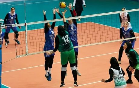 ادامه صدرنشینی سپاهان اصفهان در لیگ برتر والیبال زنان