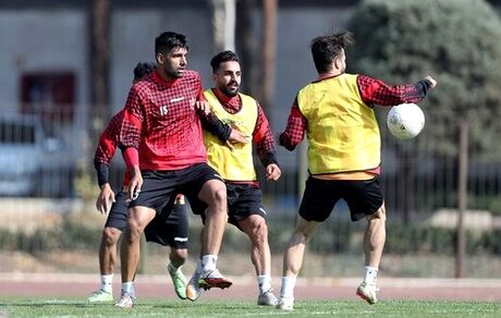 لوکادیا پنالتی زن اول پرسپولیس در دربی