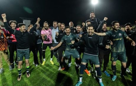 لیگ دسته یک: شمس آذر جشن قهرمانی گرفت / امیدهای سایپا زنده شد