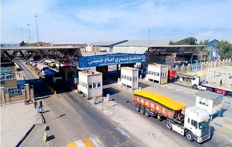 کشف محموله‌های ذرت سرقتی به وزن بیش از ۵ تن در بندر امام خمینی