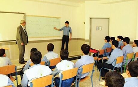 تعطیلی مدارس در روزهای شنبه و دوشنبه هفته آینده صحت ندارد