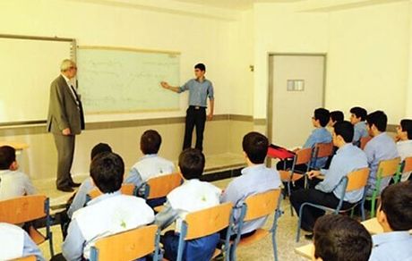 تعطیلی مدارس در روزهای شنبه و دوشنبه هفته آینده صحت ندارد