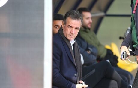 انصاری‌فرد: بازی نمی‌کنیم، این حرف هر ۴ باشگاه است/ AFC ظالمانه برخورد می‌کند