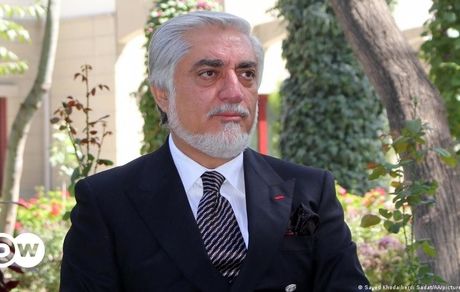 بازگشت عبدالله عبدالله پس از ۴۳ روز به افغانستان