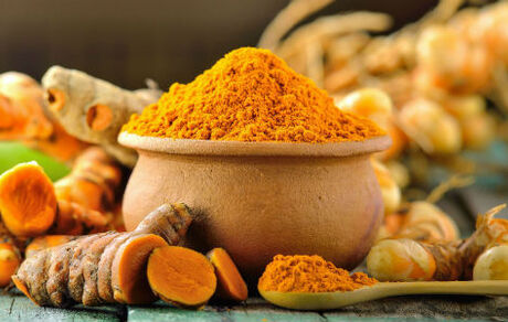 زردچوبه برای چه افرادی مضر است؟