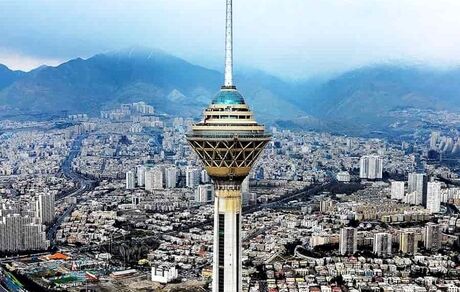 بازدید رایگان بانوان از برج میلاد