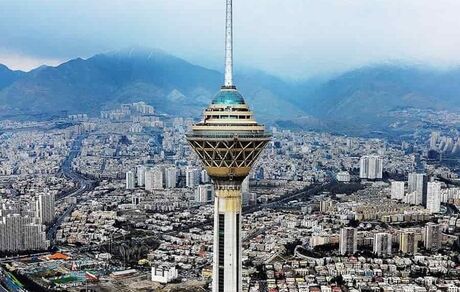 بازدید رایگان بانوان از برج میلاد