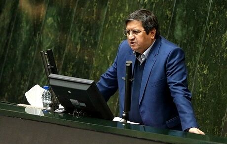 همتی: روند ارزی ما بهتر خواهد شد