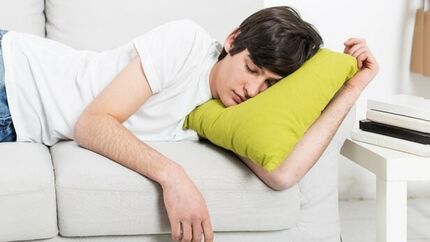 خواب زیاد موجب سکته مغزی می‌شود
