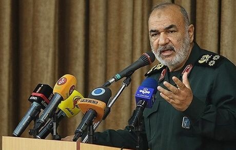 
فرمانده کل سپاه: در مقابل هیچ دشمنی کرنش نمی‌کنیم
