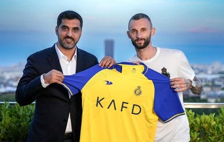 کاپیتان کروات اینترمیلان همبازی رونالدو در عربستان شد