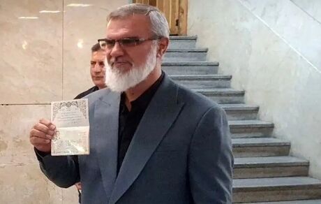 رویانیان هم از انتخابات کنار کشید