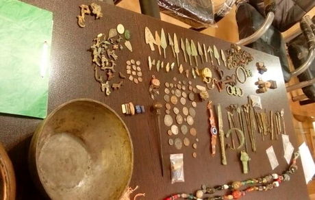 دستگیری سریالی دلالان عتیقه در تهران