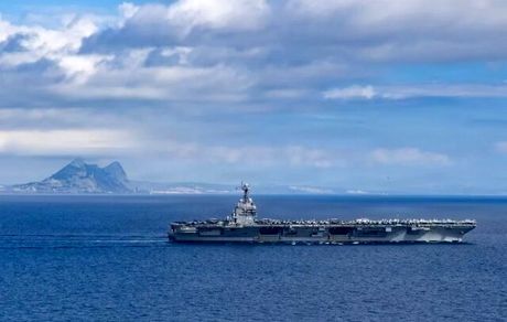 در بحبوحه تنش ونزوئلا، بزرگترین ناو هواپیمابر جهان وارد دریای کارائیب شد