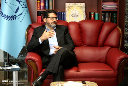 برای افزایش صلاحیت دفاتر اسناد رسمی اقدام می‌کنیم
