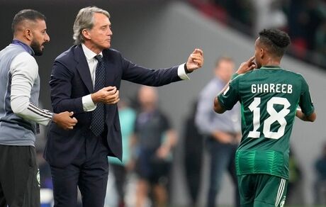 سرمربی تیم ملی فوتبال عربستان برکنار شد