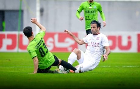 برد آلومینیوم اراک در قائمشهر با پنالتی دقیقه ۱۰۰ 