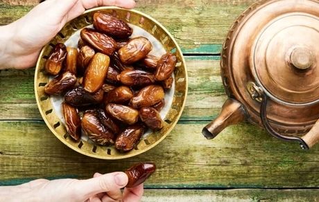 امارات، ۲۰۰ تن خرما به مناطق زلزله‌زده ترکیه فرستاد