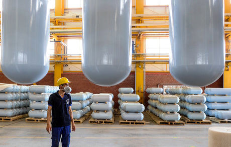 همکاری ایران برای توسعه صنعت سی ان جی در نیجریه