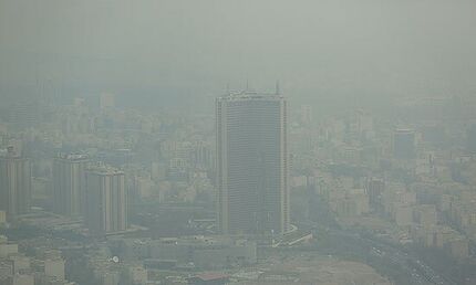 برف از پس آلودگی هوای تبریز برنیامد