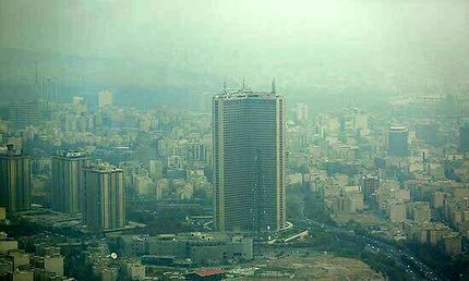 برف از پس آلودگی هوای تبریز برنیامد