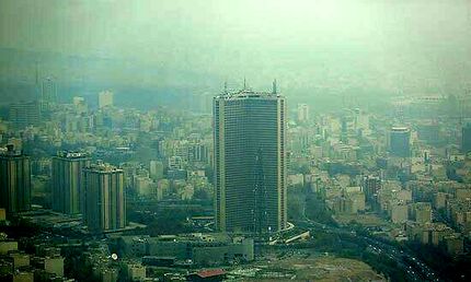 برف از پس آلودگی هوای تبریز برنیامد