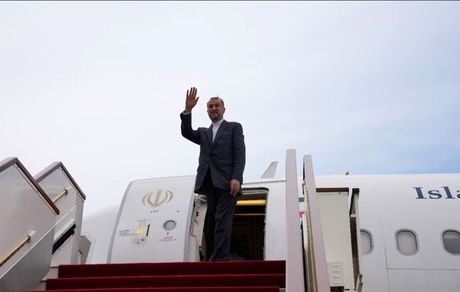 وزیر امور خارجه به قطر رفت