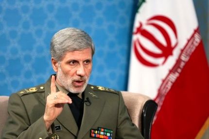 وزیر دفاع: رزمندگان دارای بیش از ۴۵ روز سابقه رزمندگی کارت ایثار دریافت می‌کنند