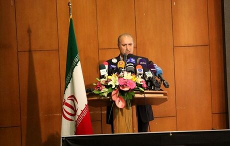 محل نشست خبری تاج تغییر کرد / یک خبرنگار جزئیات را فاش کرد